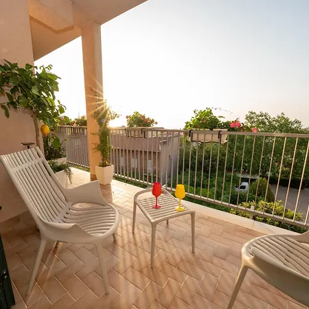 بيت ضيافة Luxury 4*