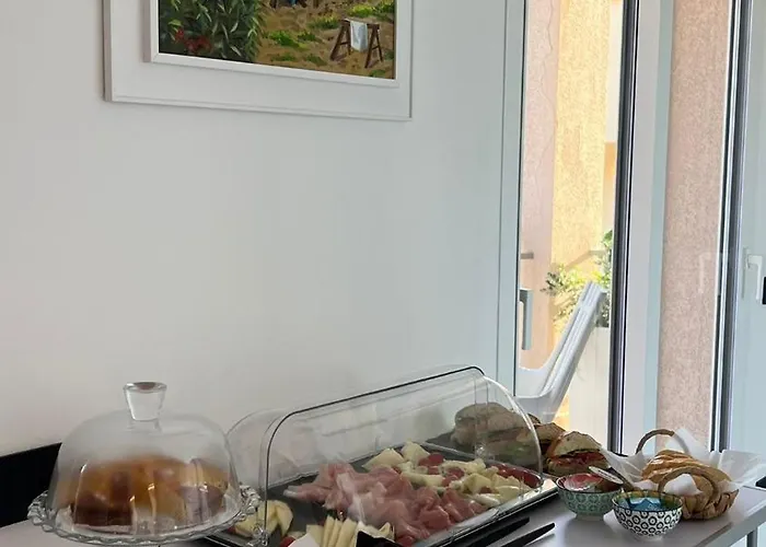 Luxury בית הארחה